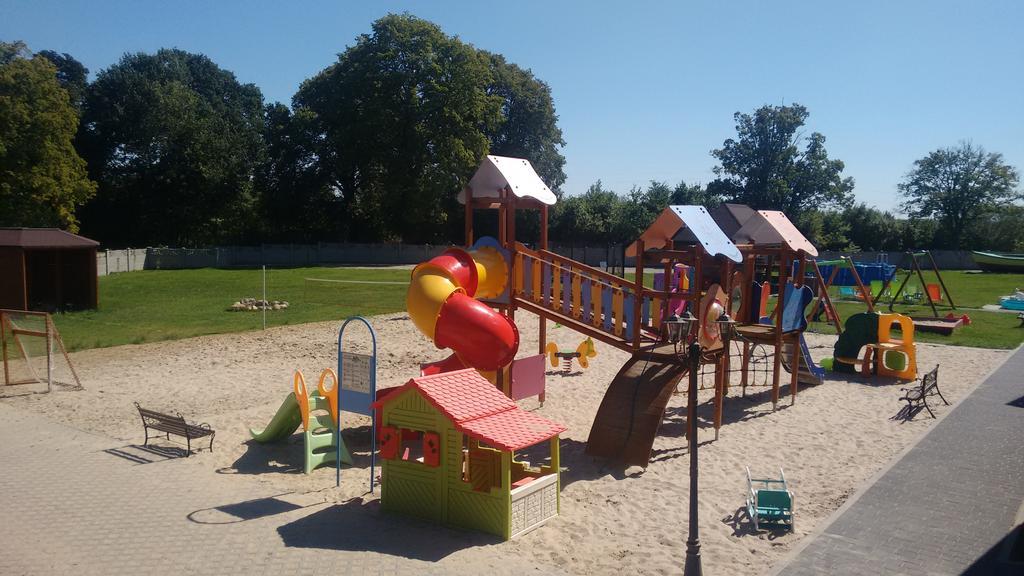 Hotel Agroturystyka Nad Morzem à Ustka Extérieur photo